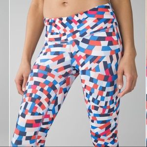 Lululemon wunder under crop Capoeira print
